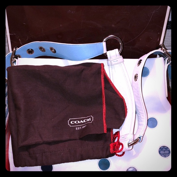 Coach - Picture 1 of 6